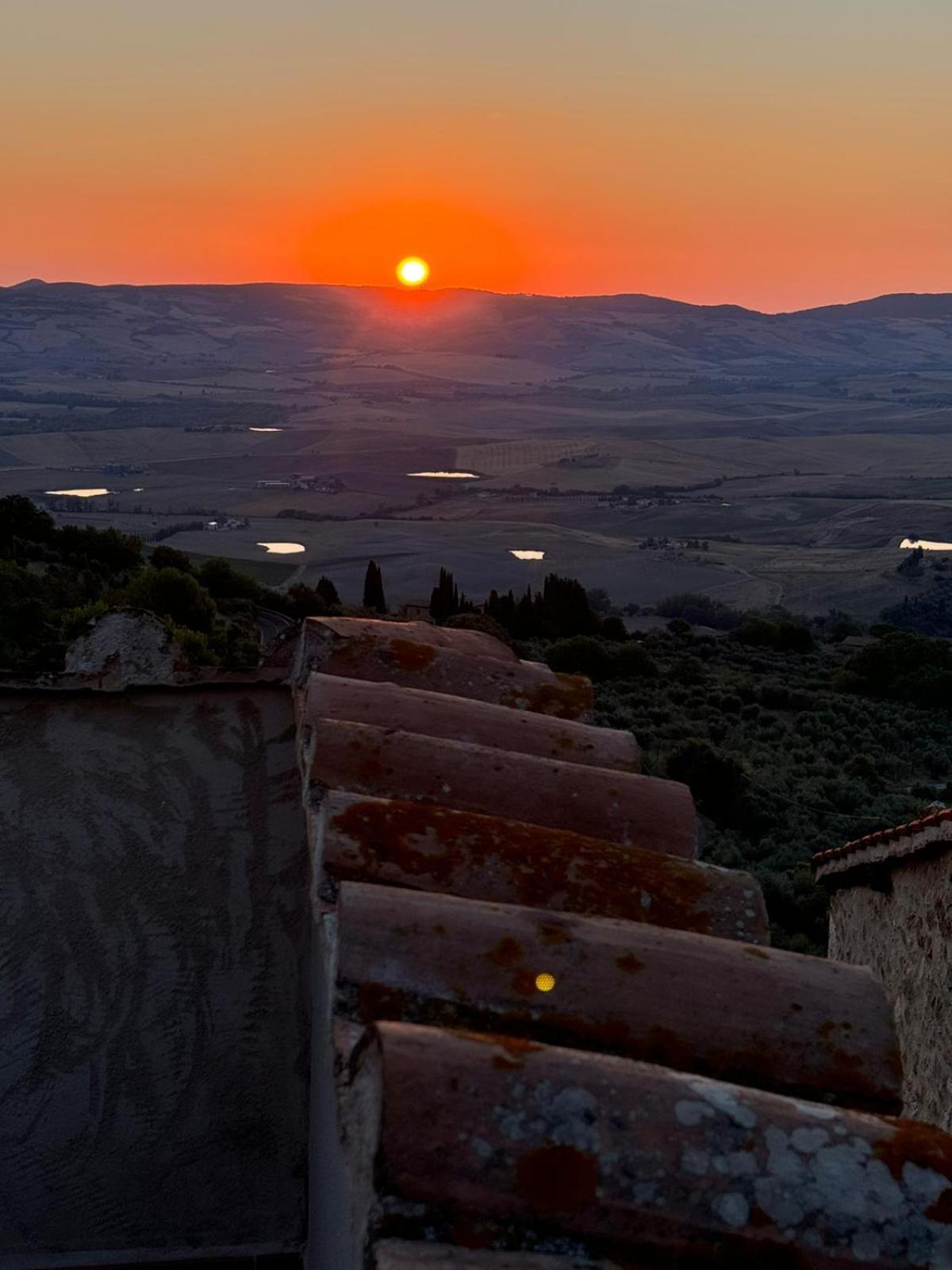 Апартаменты La Terrazza Sulla Val D'Orcia Кастильоне-д'Орчия Экстерьер фото